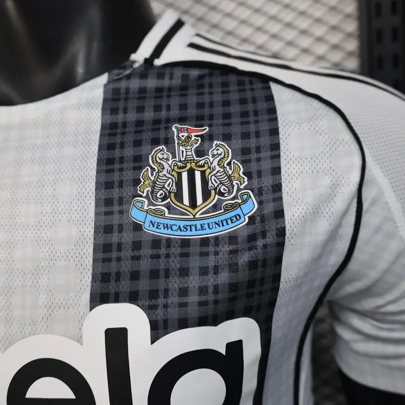 Newcastle United Shirt Home Jersey Player Version 25-26